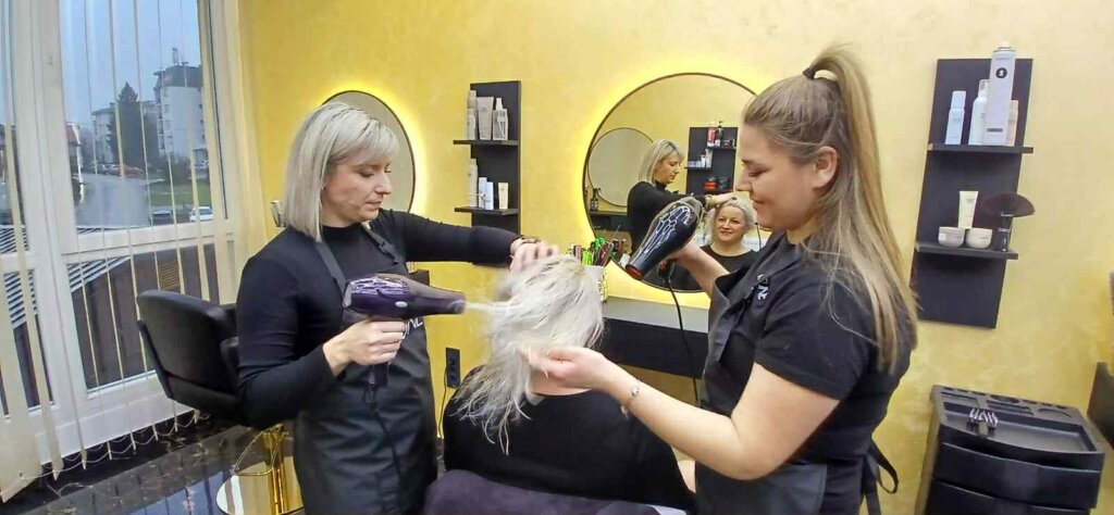 Frizerski Erin (8)