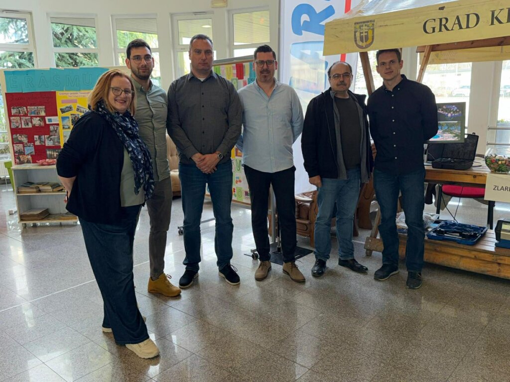 09201453 060b 41f1 A72f D8c82b4ca546