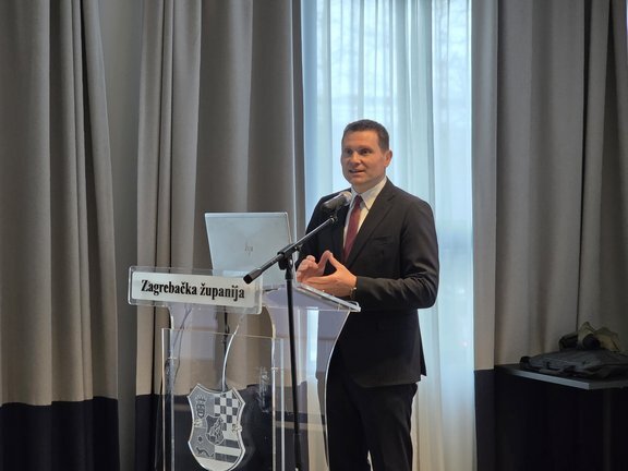 20260317 101059.jpg 648x432 Q85 Subsampling 2