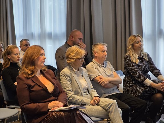 20260317 101151.jpg 648x432 Q85 Subsampling 2