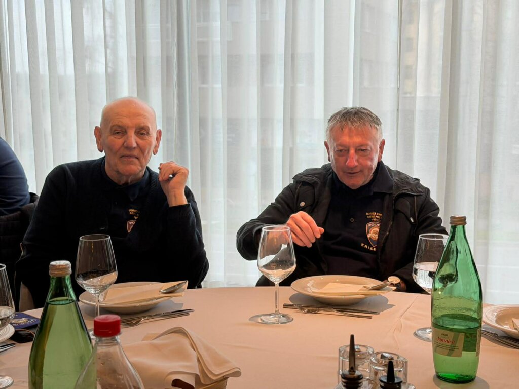 23dd0969 A17a 4a4b 84e7 Afd45574ec65