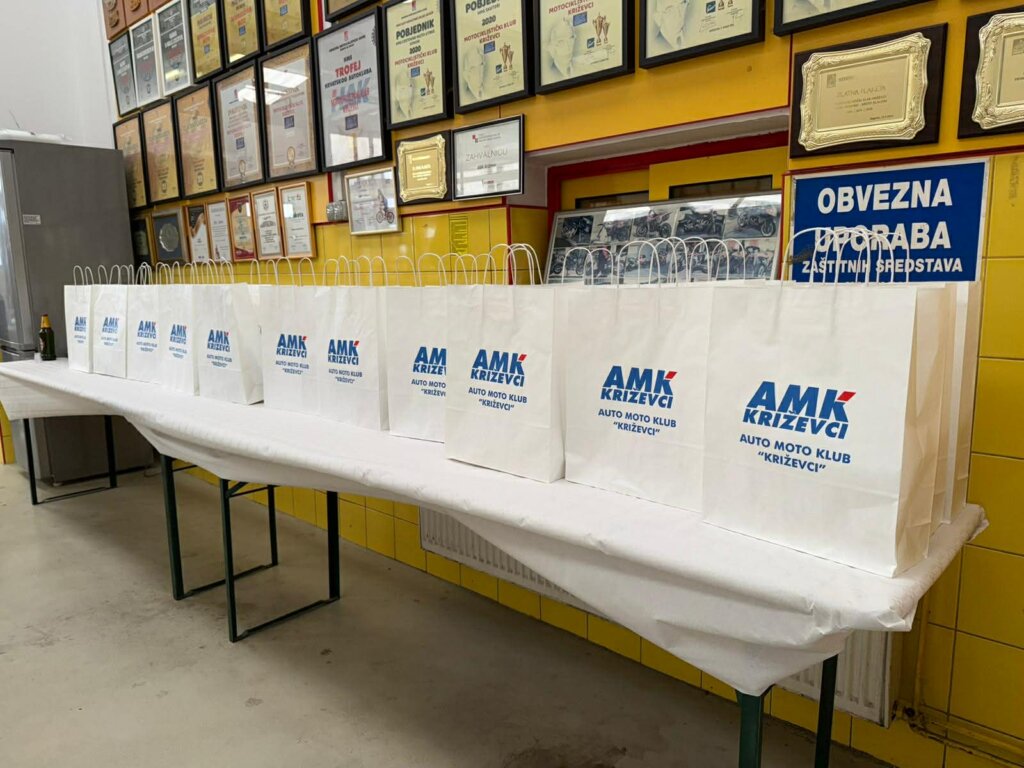 2fee6192 B7e2 4c26 9d5d 91bdb1ddd991