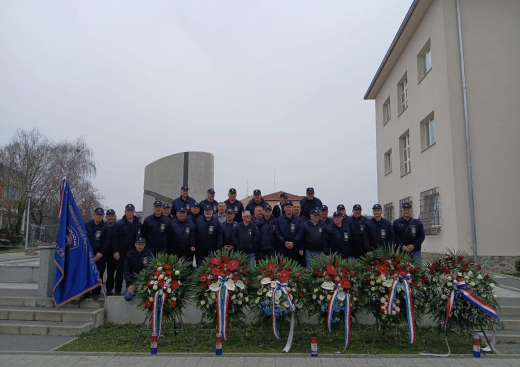 5577f0ce A195 4fc6 9100 82d0fe326664