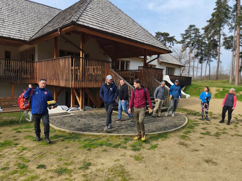 62fa81d9 B861 4a2f 8a0f 1b3aea51e1dc