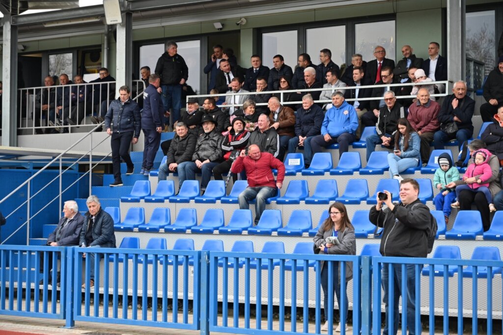 641ef462 F6bf 4791 B2e5 526753f83b0f