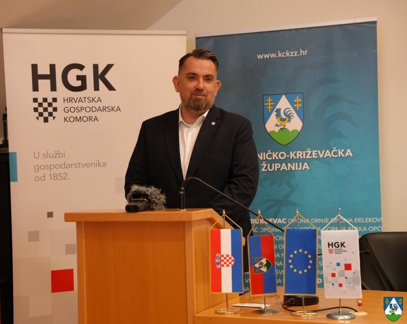 648801865 1225867386299417 5793382494863758454 N 800x800 Equal