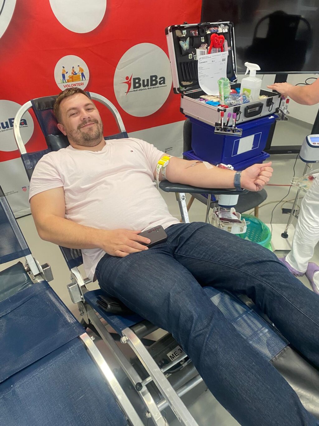 651174863 2184938868979628 7696083716825275201 N