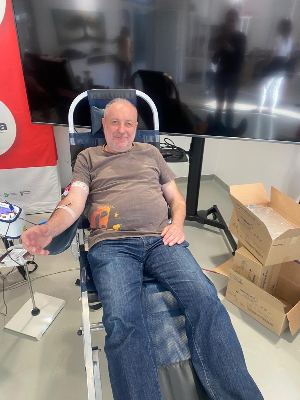 651243246 2184939355646246 4658880970012350821 N