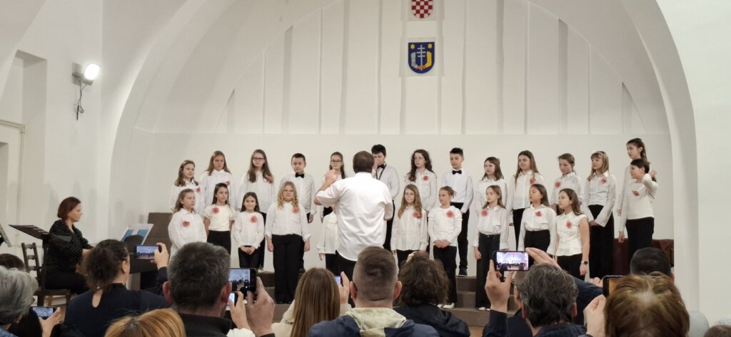 653708866 1388706503061272 4310243496836034408 N