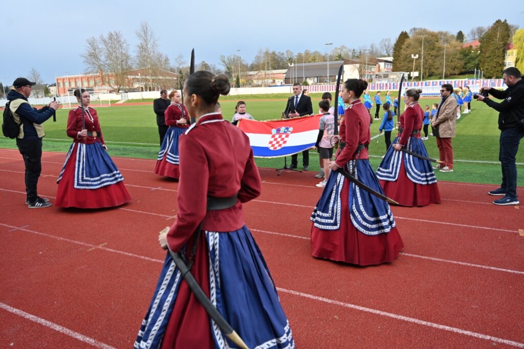 6ab92d92 4d40 40eb 9712 A34bb068832e