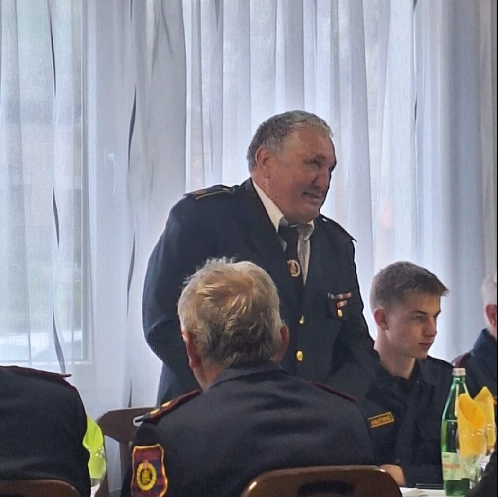 7a8a4aa1 E5d5 4802 A826 F8b682435f77