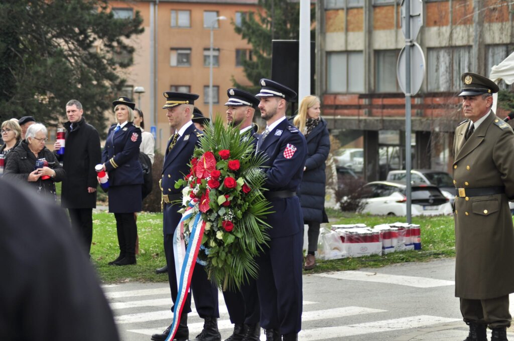 88f08475 76b3 4a94 B1a1 8e404c36e678