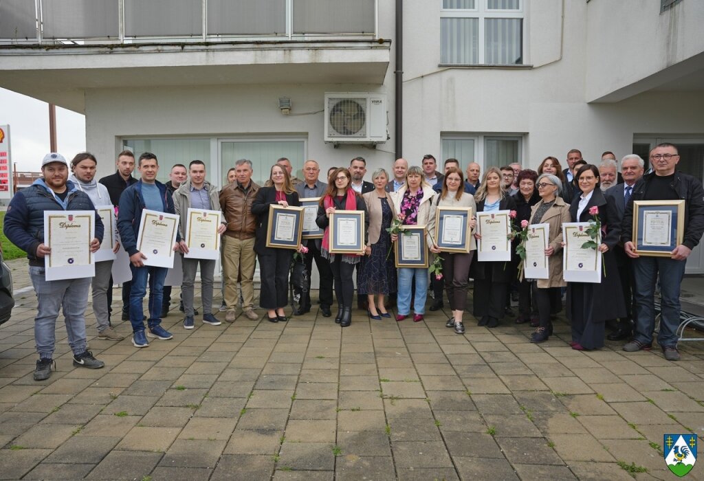 Kkz08738 1024x700 Equal