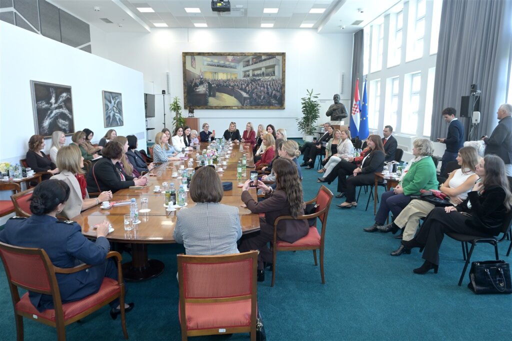 Mreza+hrvatskih+zena Sastanak