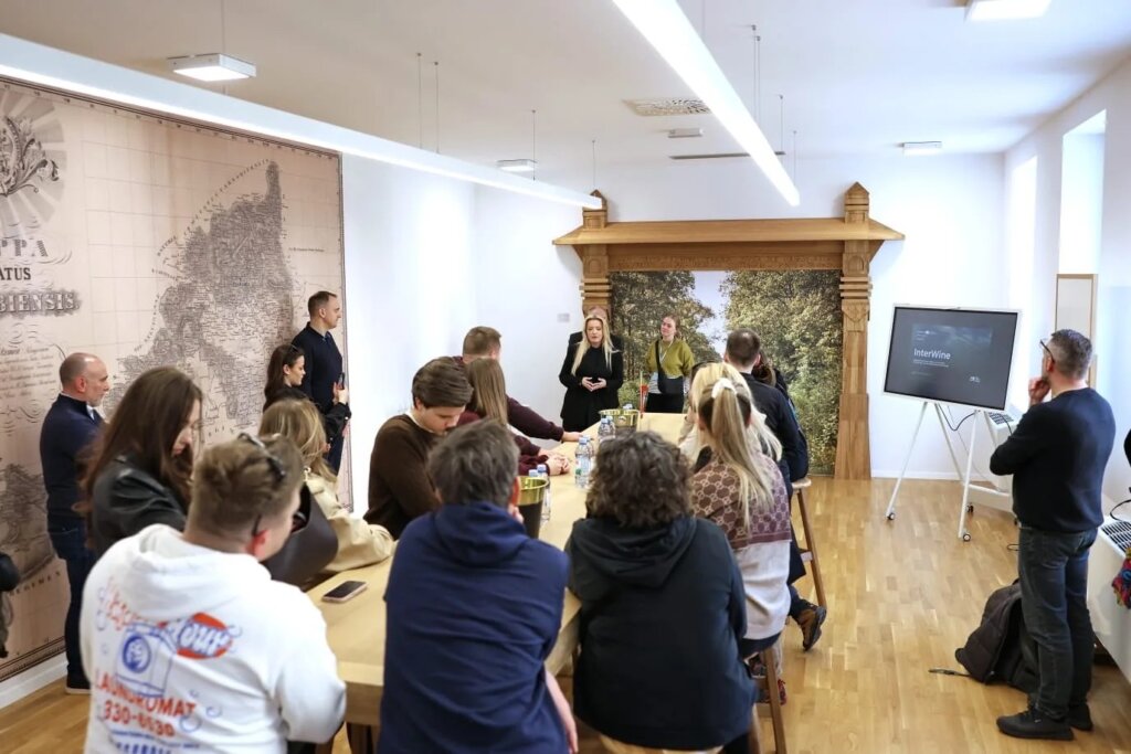 Studijsko Putovanje Poljski Novinari Blogeri Inflluenceri Lot Predstavnici Tzzz 28