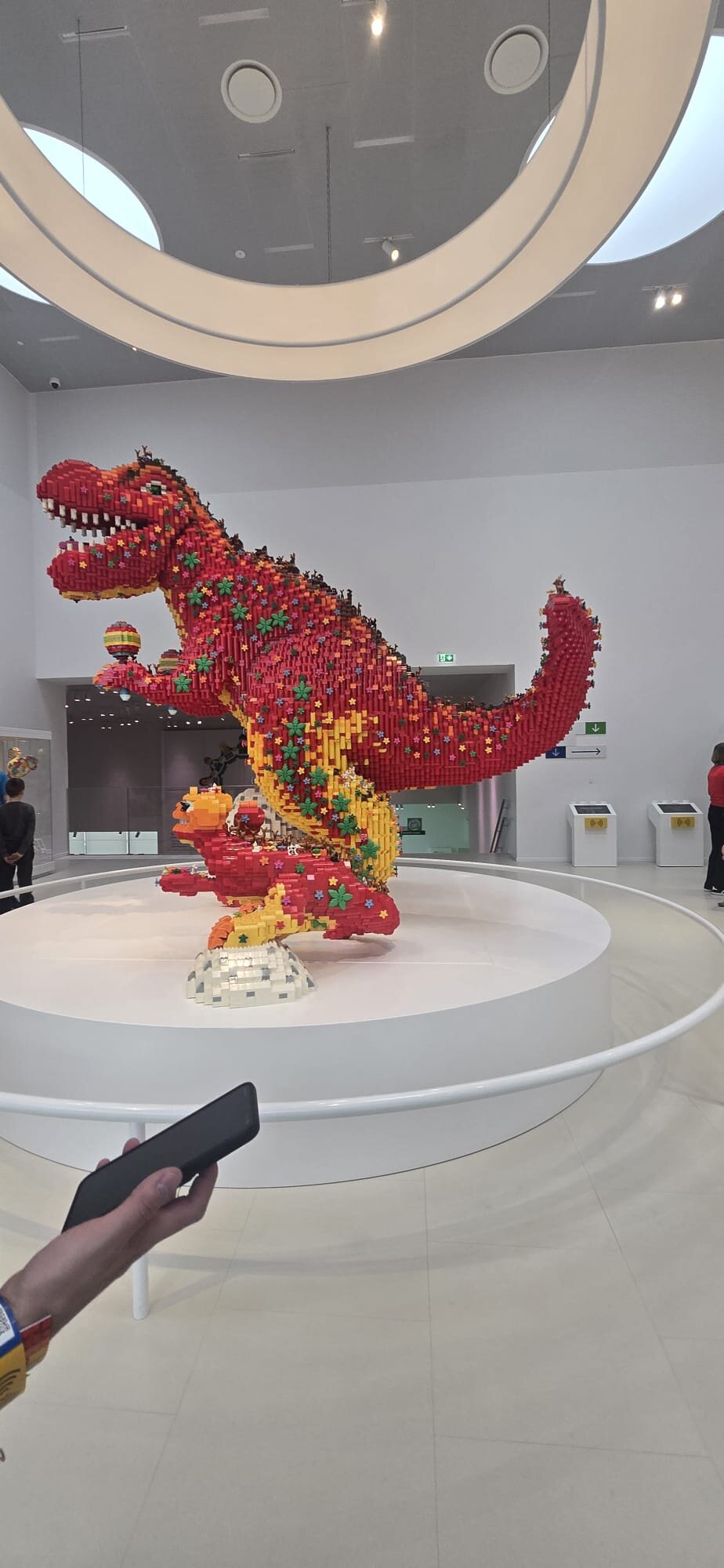 Whatsapp Image 2026 03 27 At 09.43.22 (1)