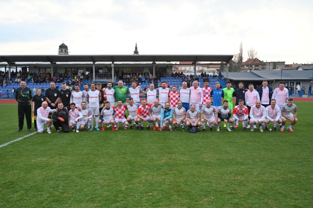 C793f6d8 Ff20 4da5 833e E5c0cc2a52a5