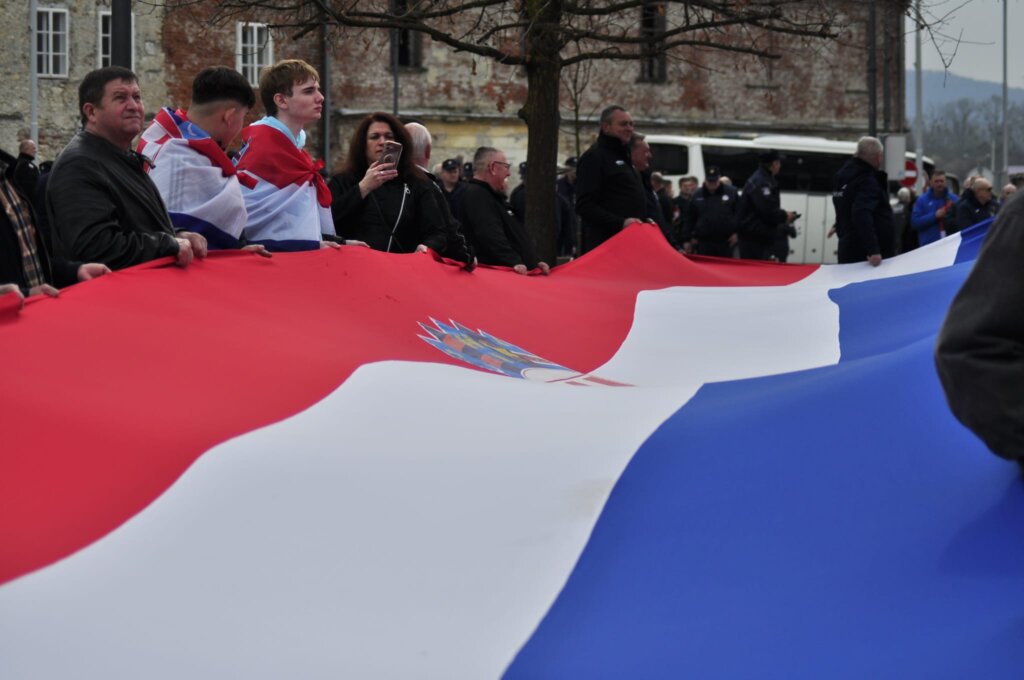 Cfd6bed3 19d7 461c Adae 963471c477cd