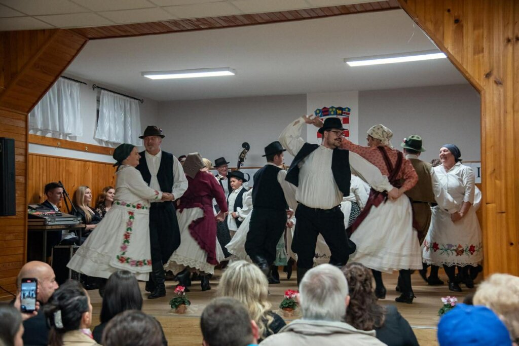 F53867b2 18d6 4d7b A9ab 9d8d95820fe6