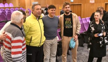 Đurđevac: Ivica I Ante Kostelić Sudjelovali Na Projekciji Dokumentarnog Filma 'dnevnik Pobjednika'