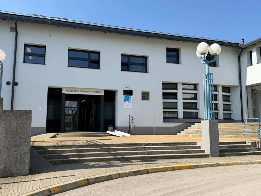 Srednja škola Zelina