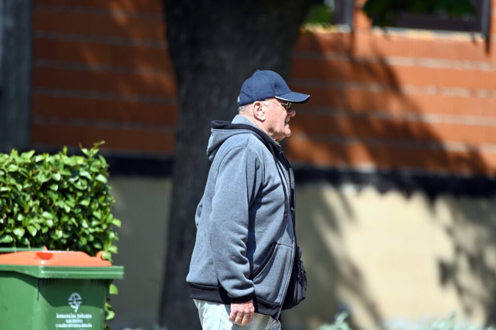 018d3f2c 22fd 40d6 84fc 13820b8e8d2d