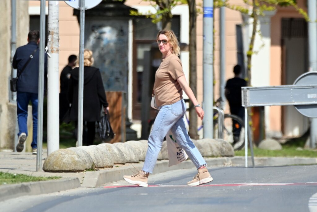 021f39f1 E25e 4cc2 B628 2444eabd3ced