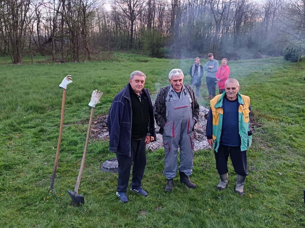 0f5d7ea3 2020 4a53 8ee1 2413e5ac69ef