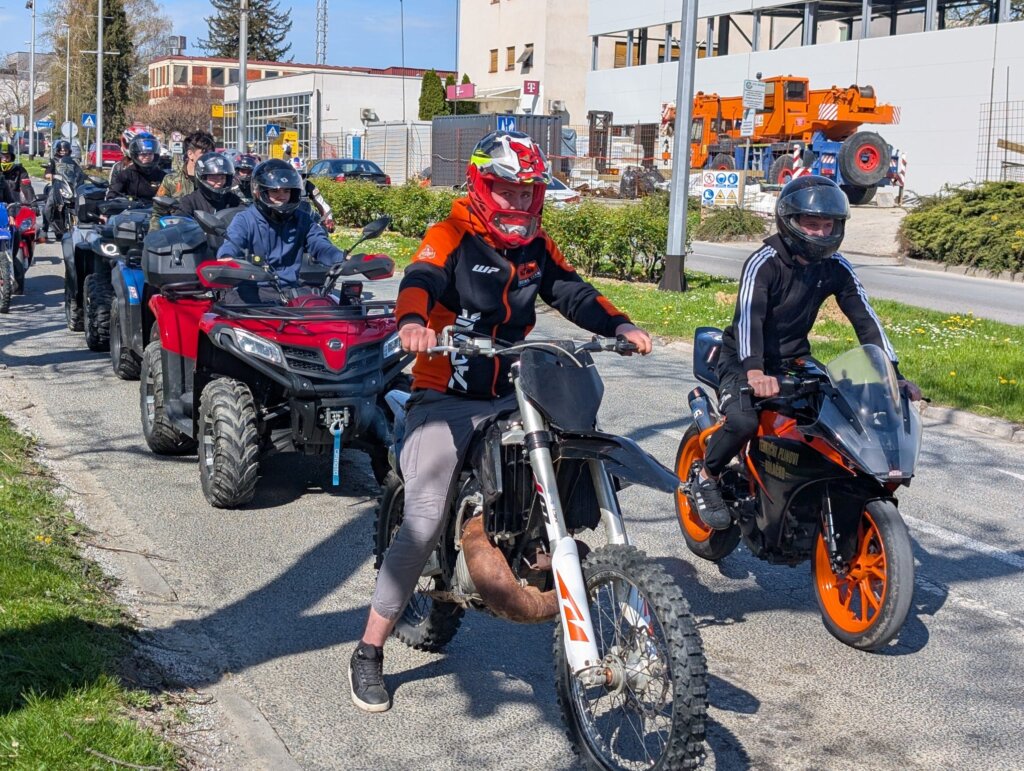 1509bfaa 34c8 4732 B95a 97ef8bce777e