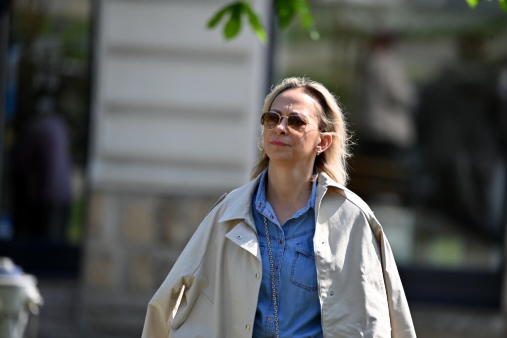 5b40ed9e B8e6 4cbe 9f17 3c33b9266513