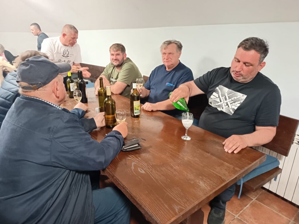 643d01ef 0bf2 44f4 830d E2ab1e773fef