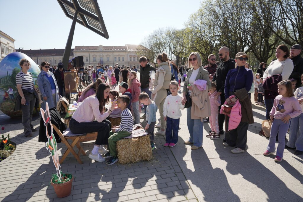 659686618 1389141776591510 3632836577249979136 N