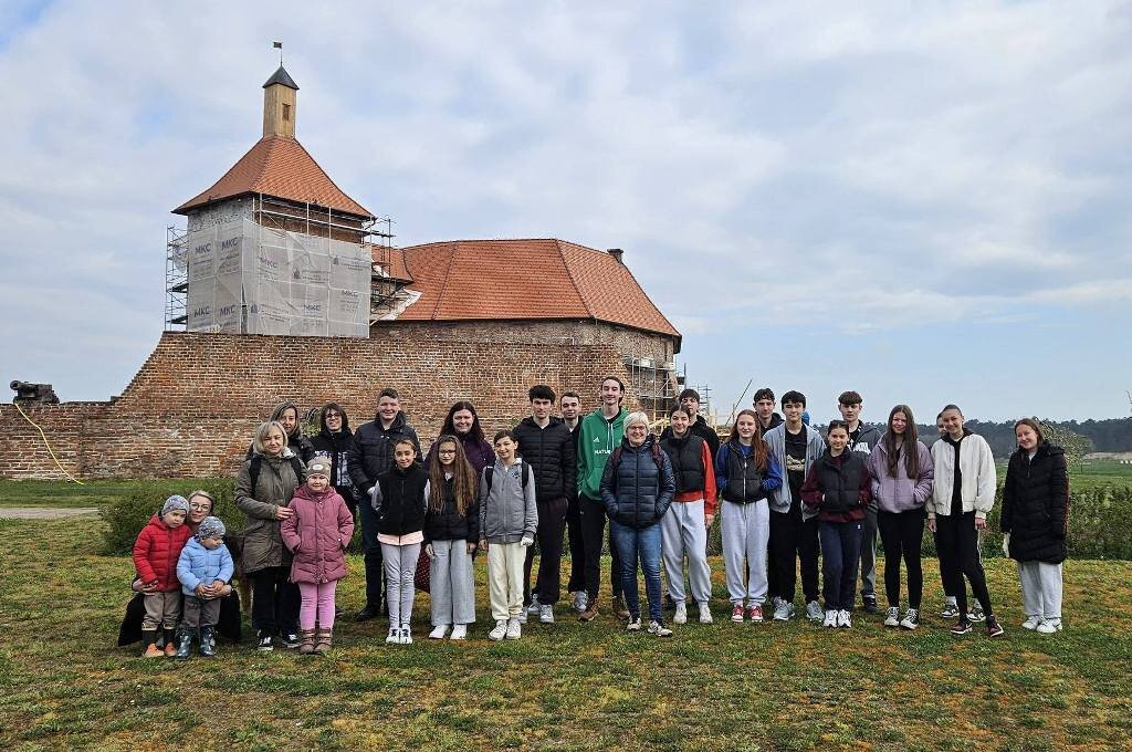 668877334 1573406718126182 879010675957942456 N