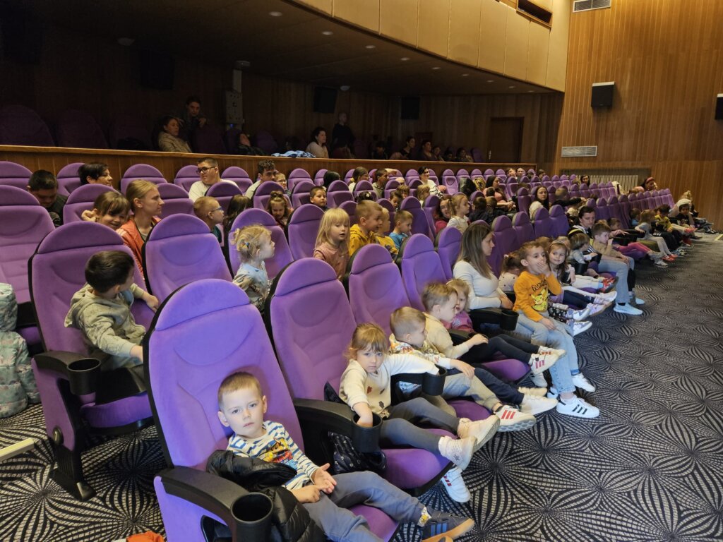 672049059 1418081810361879 1753457909513232090 N