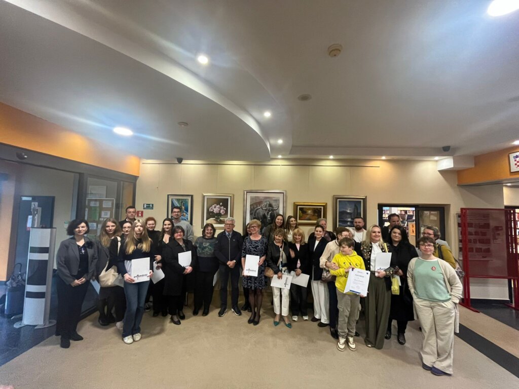 677922595 1267098185537892 6713641436851484983 N