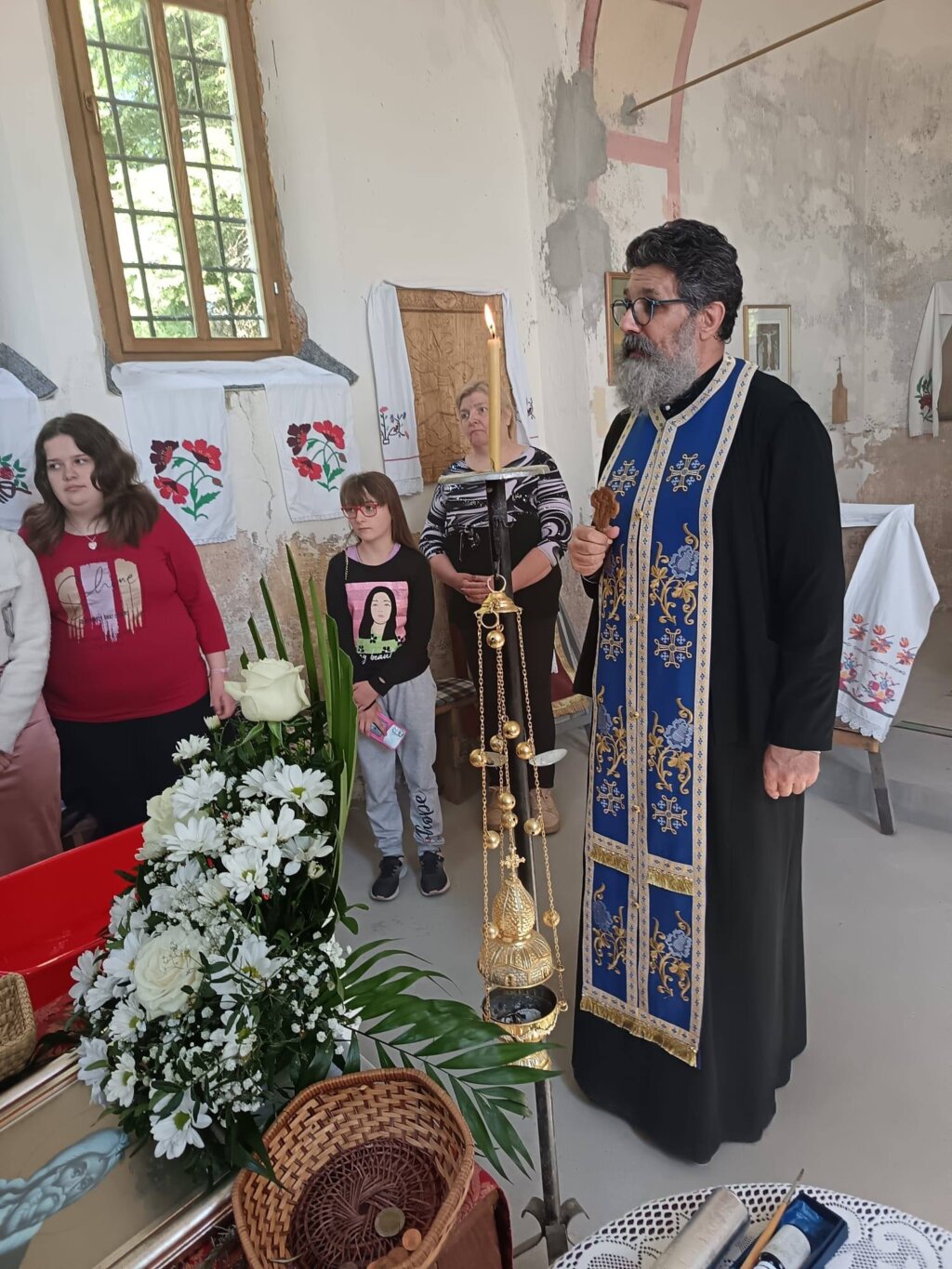 678565809 122107137614847909 2929859953951907109 N