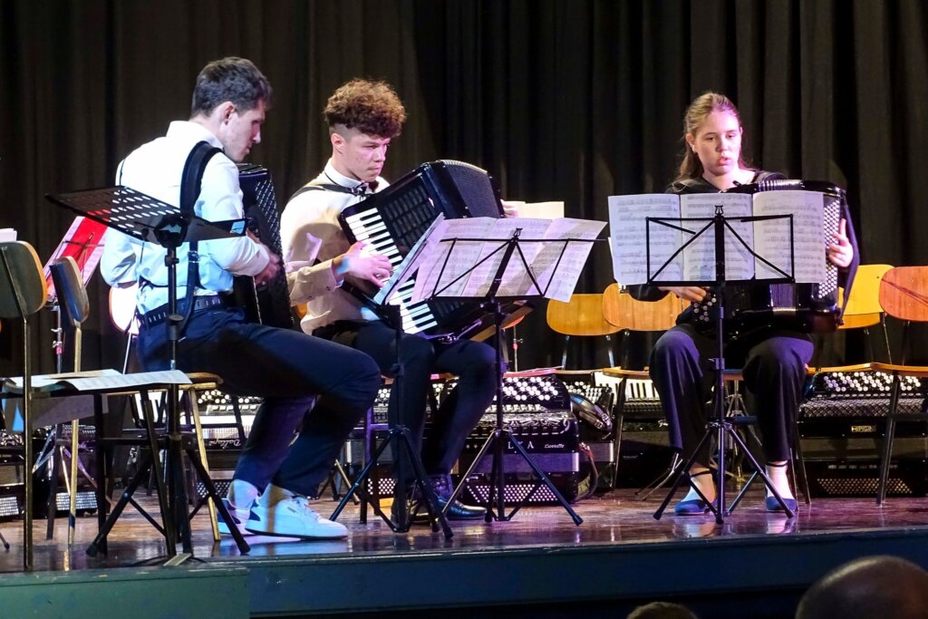 678743959 1921972275413463 6407820460050299476 N