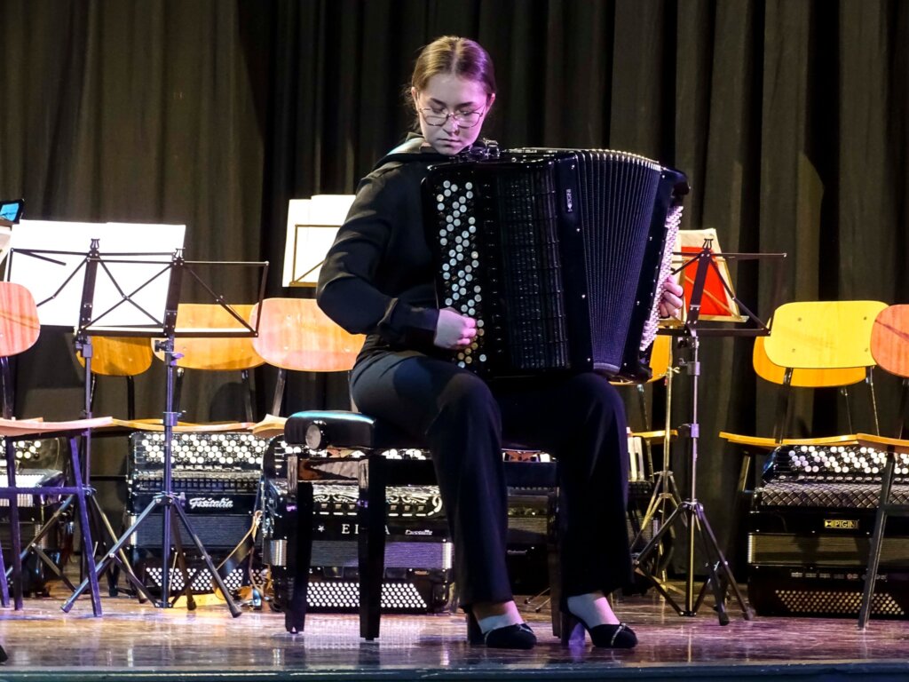 678982902 1921971808746843 8185192040873489741 N