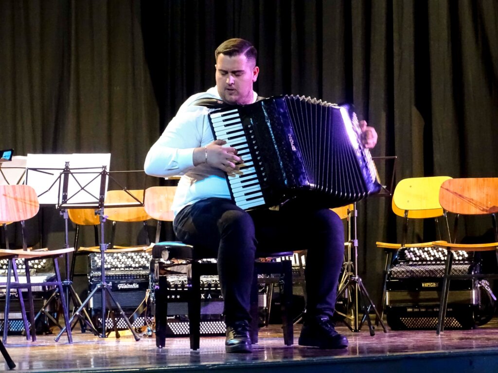 679157814 1921972102080147 4356359902382551699 N