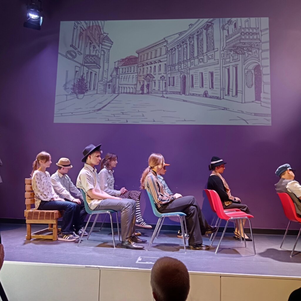 683225002 1372262844931702 2411540582976289514 N