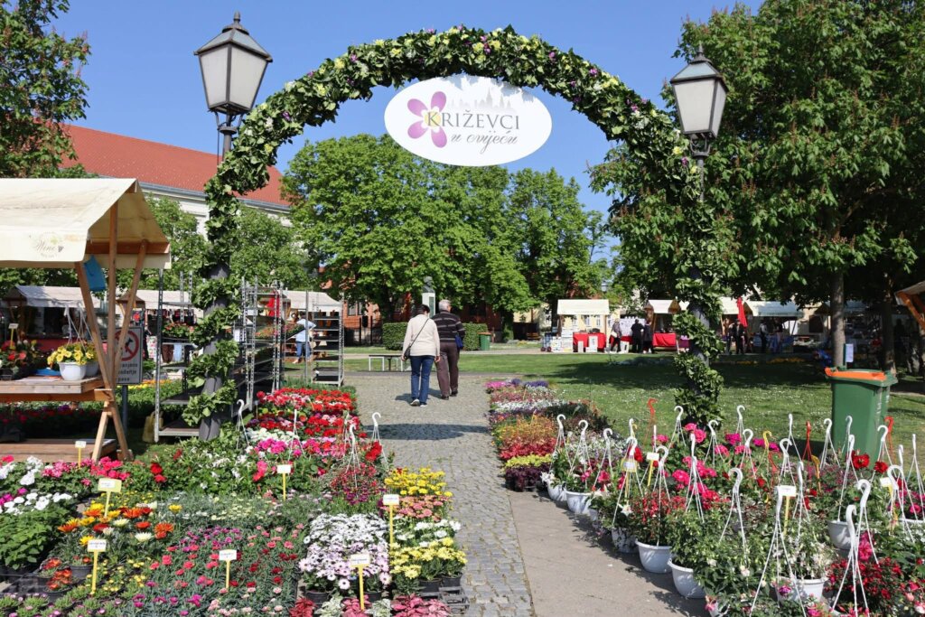 6955dc1d 8af3 4ded B433 1c18577c7419