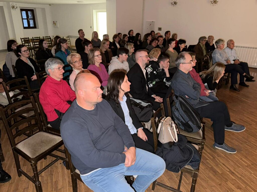 6e6408ad 24b9 485f A259 5afb1c051a3d