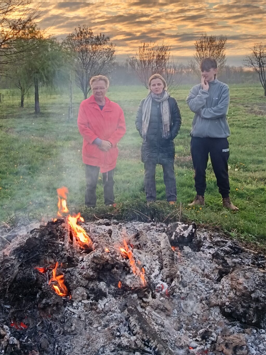 71adec57 B7cb 4c3b 94b2 Df86087abd63