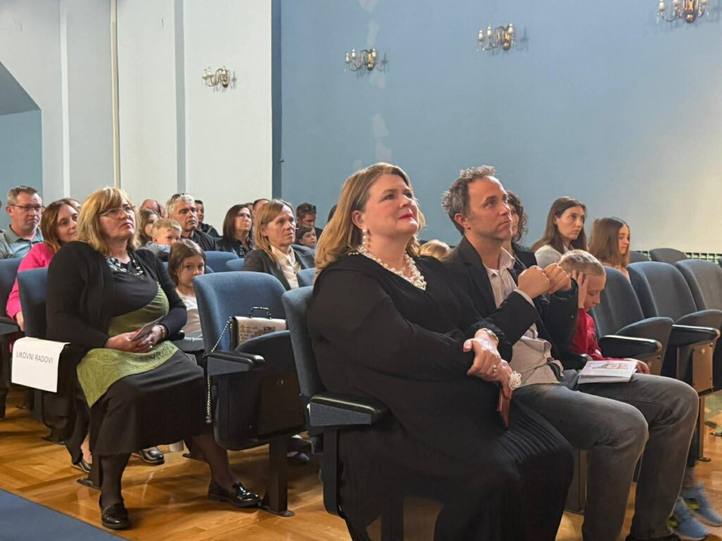 73059152 2439 468a 873c Eeec10b0bf55