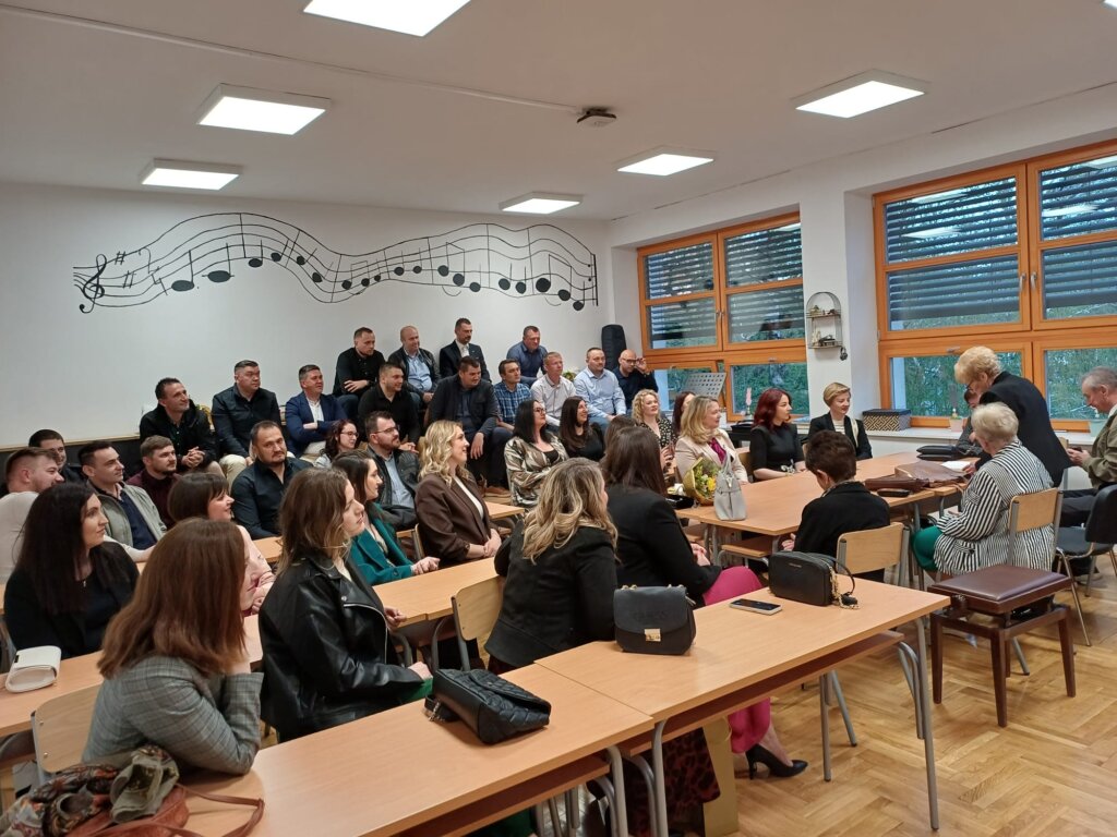 7792f5df D208 453e 8f17 26fdbd978340