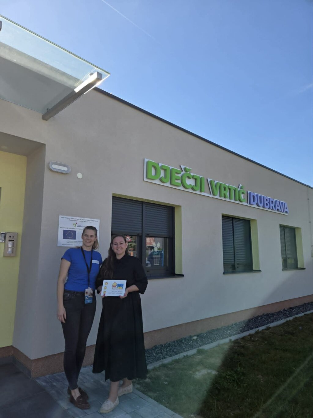 826206d9 83bf 43c8 B55c 4f28e6c6aacb