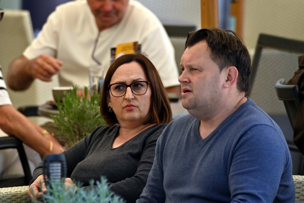 8b0382ec 7444 4194 B618 F3c26915d73e