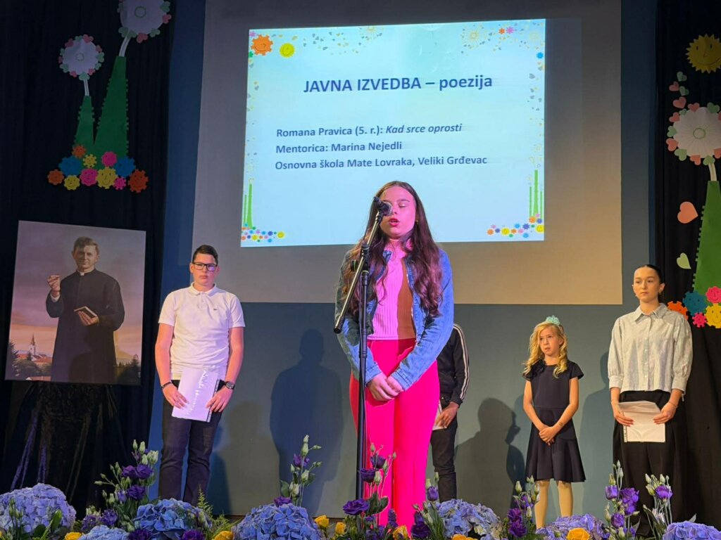 8ec1963c F209 4627 A022 7ebdcbccc93c