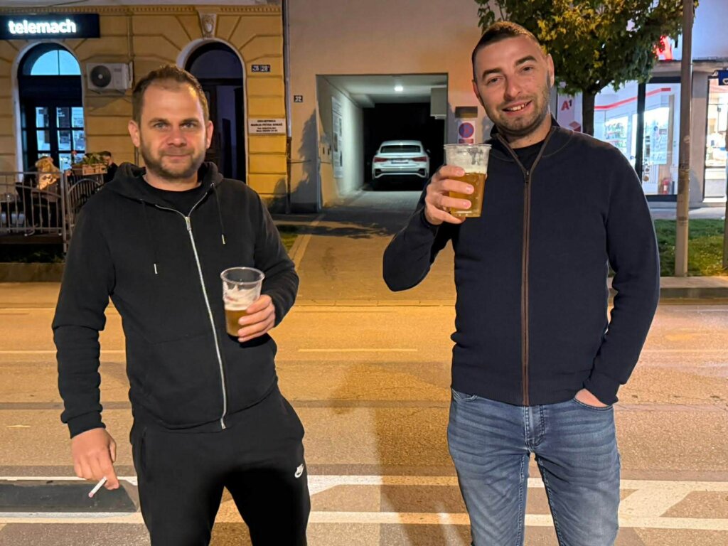 95cf02c8 4800 4e36 9391 8557bc42ed3f