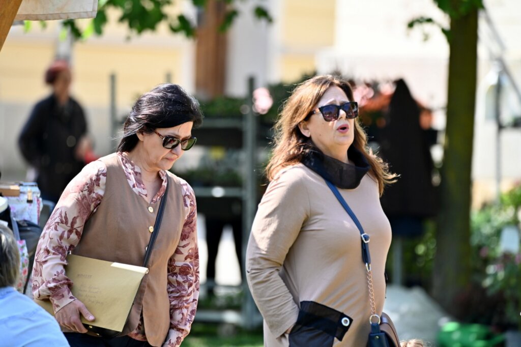 9a4135e7 9f4a 4522 B47b 6a88196f73ae